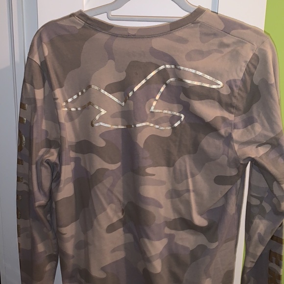 Camo Long Sleeve Graphic Tee - Picture 2 of 4